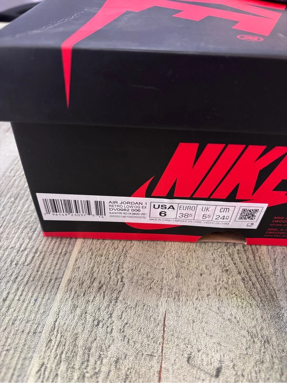 Air Jordan 1 Retro Low OG Ex ‘Dark Smoke Grey’